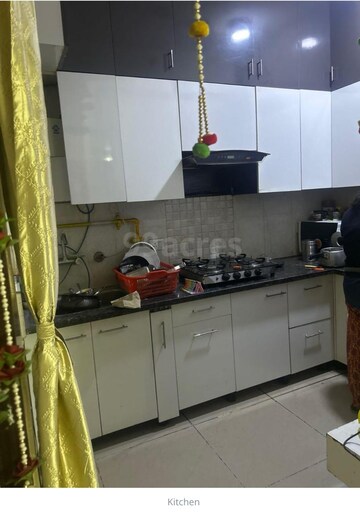 Kitchen in 2.5 BHK Apartment at VVIP Homes Meridian Tower, Sector 4, Greater Noida – for Rent