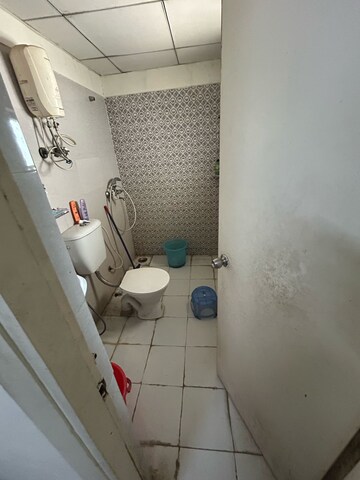 Bathroom in 2.5 BHK Apartment at VVIP Homes Meridian Tower, Sector 4, Greater Noida – for Rent