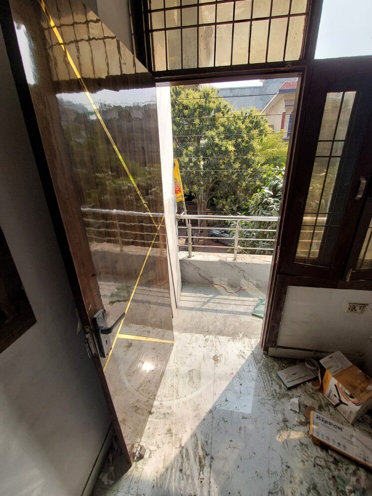 Balcony, mahagun-mosaic 2 Bedroom 769 Sq.Ft. Apartment In Vaishali Sector 4 Ghaziabad 8231956