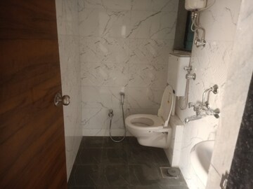 Bathroom in 1 BHK Apartment at Shree Ostwal Horizon, Mira Road – for Rent