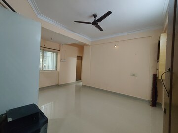 Room in 2 BHK Apartment at Marathahalli – for Rent