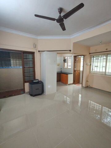 Living Room in 2 BHK Apartment at Marathahalli – for Rent