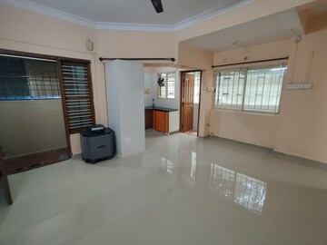 Living Room in 2 BHK Apartment at Marathahalli – for Rent