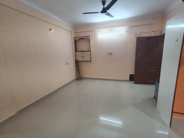 Room in 2 BHK Apartment at Marathahalli – for Rent