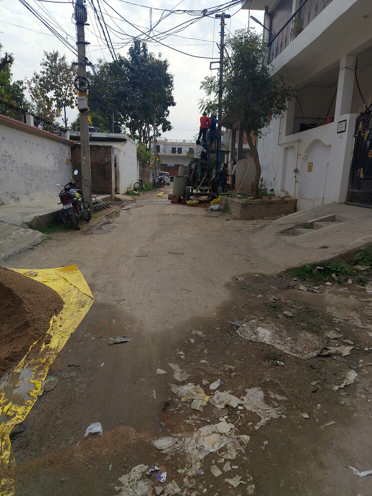  Parking, gomti nagar 2 Bedroom 1000 Sq.Ft. Independent House In Gomti Nagar Lucknow 8232148