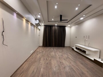 Living Room in 3 BHK Apartment at Dasnac The Jewel, Sector 75 – for Rent