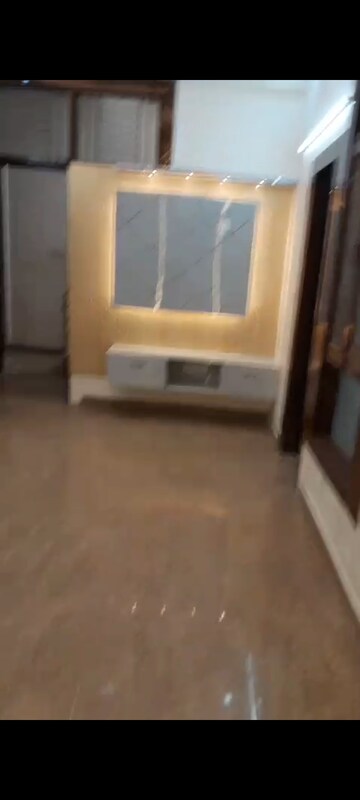 Room in 2 BHK Builder Floor at Shakti Khand – for Sale