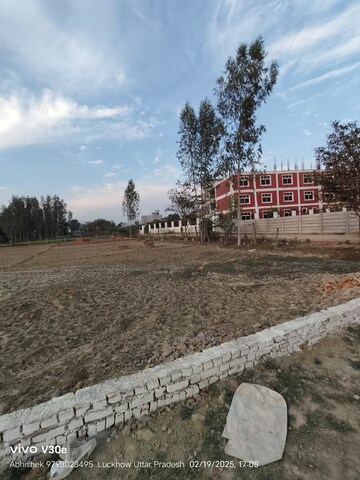  Plot For Sale in Jankipuram Extension