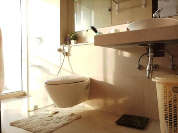 Bathroom in 3 BHK Apartment at Oberoi Realty Splendor Grande, Andheri East – for Sale
