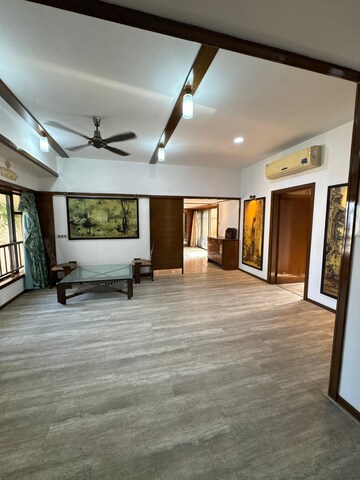 Room in 5 BHK Apartment at Edenwoods Cedar CHS, Kolshet – for Sale
