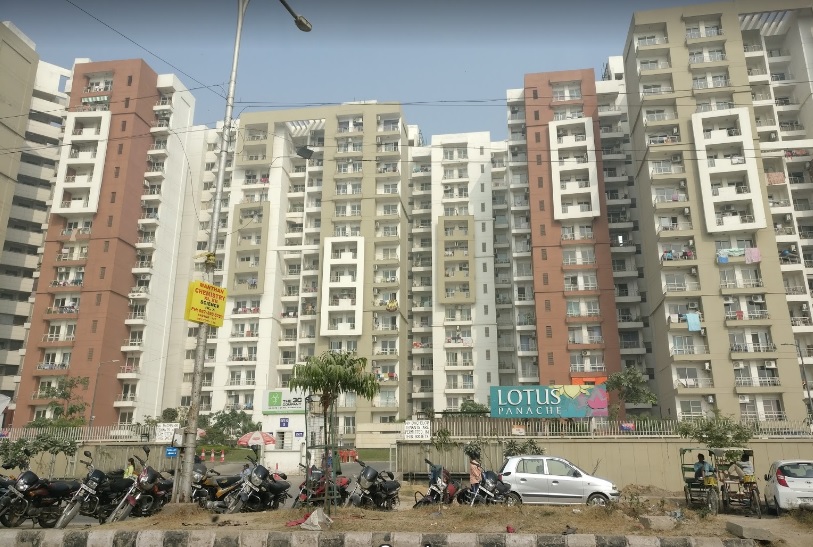 3.5 BHK + Servant Room,Study Room Apartment For Sale in Lotus Panache