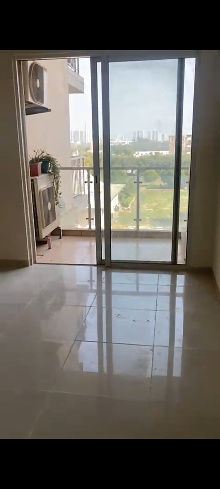 Room, experion-the-heart-song 2.5 Bedroom 1283 Sq.Ft. Apartment In Sector 108 Gurgaon 8232483