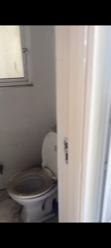 Bathroom in 2.5 BHK Apartment at Experion The Heart Song, Sector 108 – for Sale