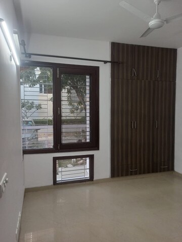 3 BHK Builder Floor For Rent in Unitech South City II, Sector 50
