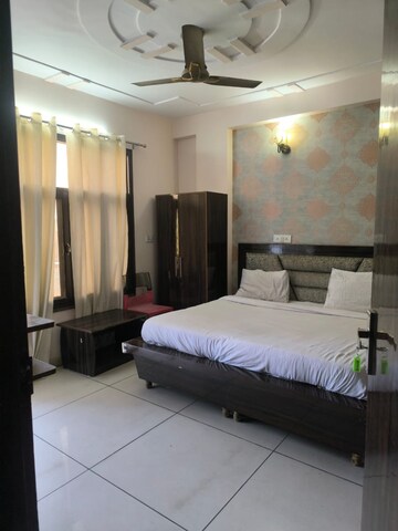 2 BHK Apartment For Rent in Supertech Czar Suites Omicron I Greater Noida Greater Noida  8232496