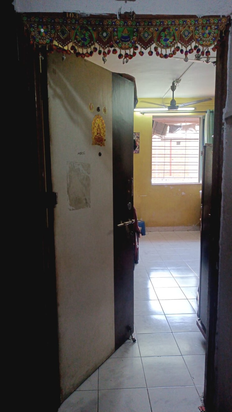 Bathroom, om-shree-laxmi-tower 1 Bedroom 510 Sq.Ft. Apartment In Uthalsar Thane 8232531