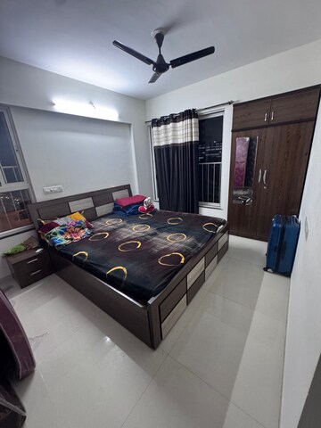 Room in 2 BHK Apartment at Bhandari 32 Pinewood Drive, Hinjewadi – for Rent