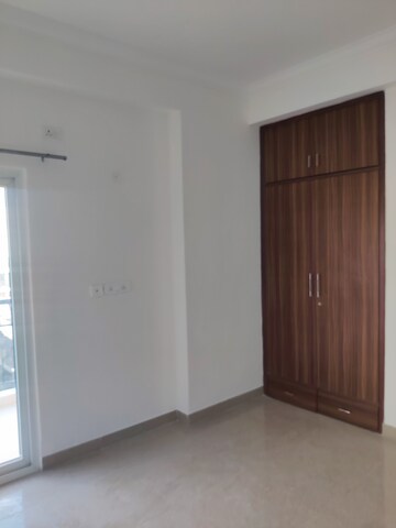 Room in 2 BHK Apartment at Sector 150 – for Rent
