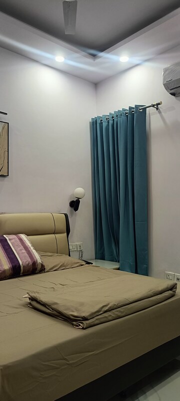Bathroom in 6+ BHK Independent House at Sector 45 – for Rent