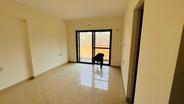 Room in 4 BHK Apartment at 5th Avenue, Chembur – for Sale