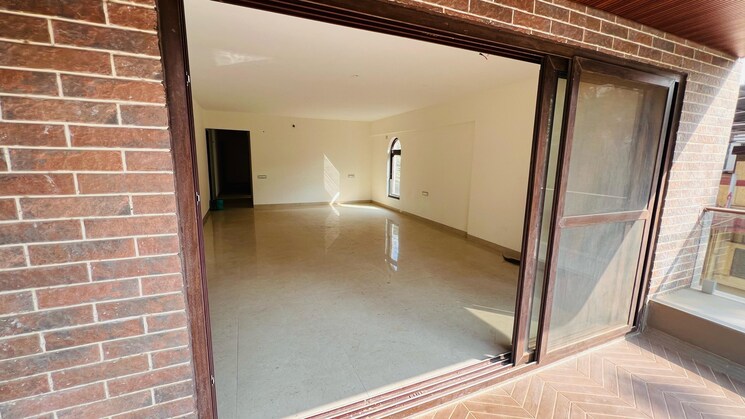 Room, 5th-avenue 4 Bedroom 1900 Sq.Ft. Apartment In Chembur Mumbai 8232597