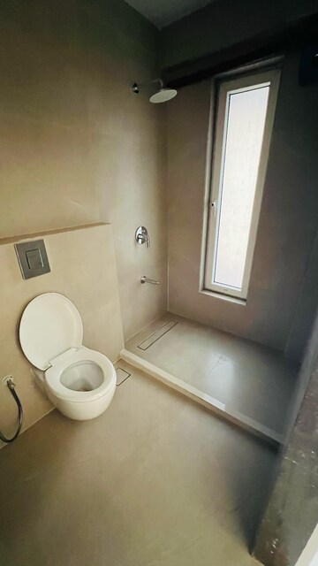 Bathroom in 4 BHK Apartment at 5th Avenue, Chembur – for Sale