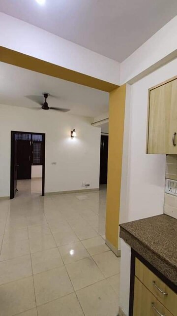 Room in 3 BHK Apartment at Tulip White, Sector 69 – for Rent