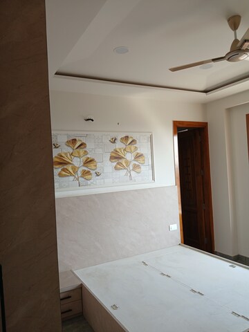 Furnished Amenities in 3 BHK Builder Floor at Global Space Township – for Rent
