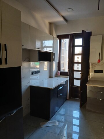 Kitchen in 3 BHK Builder Floor at Sector 14 – for Rent