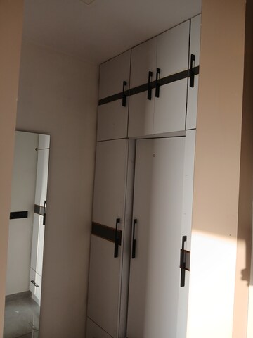 Furnished Amenities in 3 BHK Builder Floor at Sector 14 – for Rent