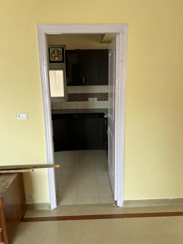 Room in 3 BHK Apartment at Orchid Petals, Sector 49 – for Rent