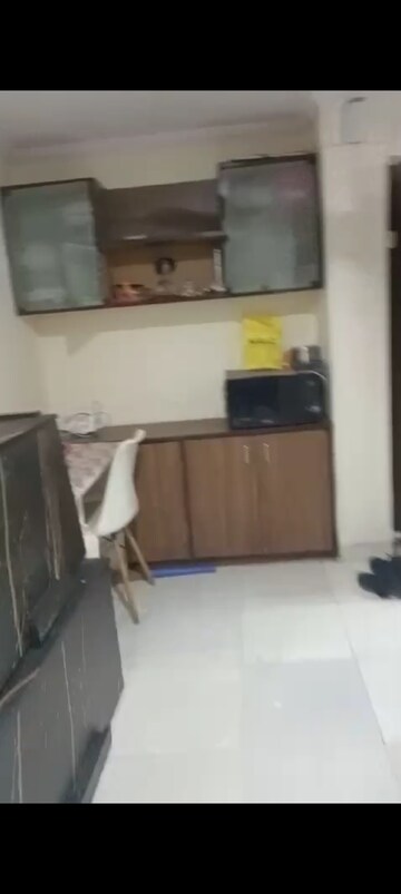 Master Bedroom in 2 BHK Apartment at Nalanda Apartment Chembur, Chembur – for Rent