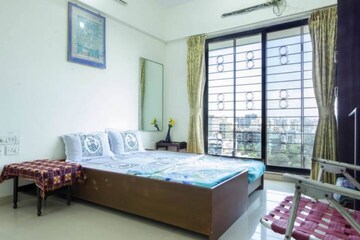 Bedroom in 3 BHK Apartment at Parinee Anand Villa, Santacruz West – for Rent