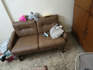 Furnished Amenities in 2 BHK Apartment at Swastik Park, Chembur – for Rent