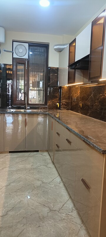 Kitchen in 3 BHK Villa at Sector 44 – for Rent