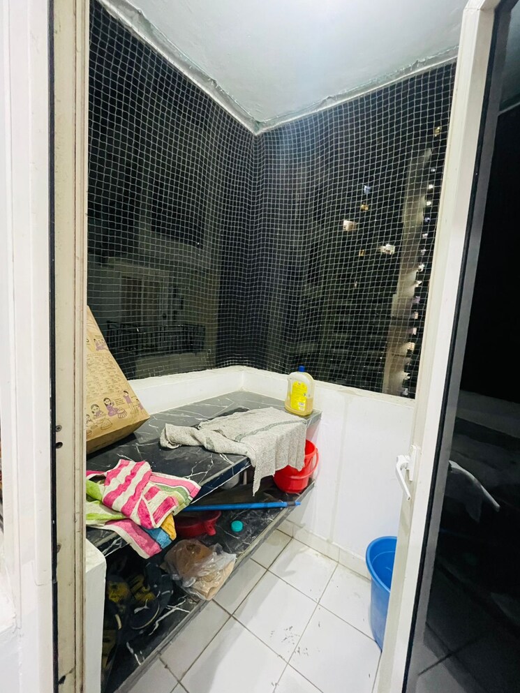 Master Bedroom, amrapali-platinum 3 Bedroom 1625 Sq.Ft. Apartment In Sector 119 Noida 8232720