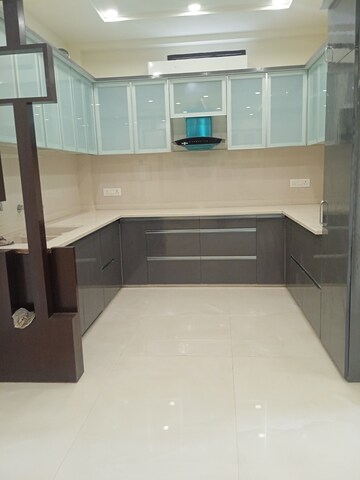 Kitchen in 3 BHK Builder Floor at Igi Airport Area – for Rent