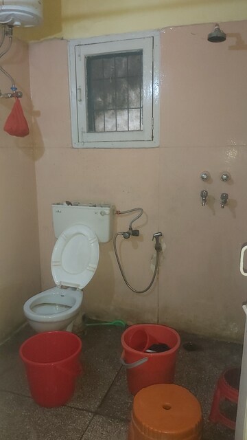 Bathroom in 1.5 BHK Apartment at Mayur Vihar – for Rent