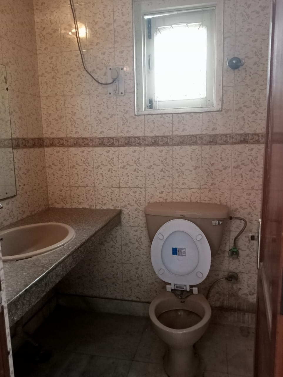 2 BHK Builder Floor For Sale in Lajpat Nagar III