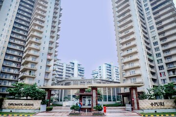 2 BHK Apartment For Sale in Puri Emerald Bay, Sector 104