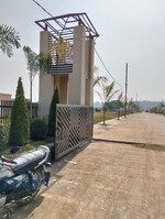 900 Sq.Yd. Plot in Silicon Sampda 