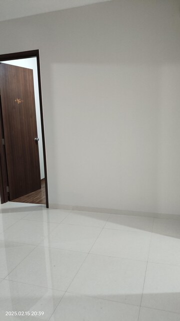 Room in 3 BHK Apartment at Yashada Supreme, Dudulgaon – for Rent