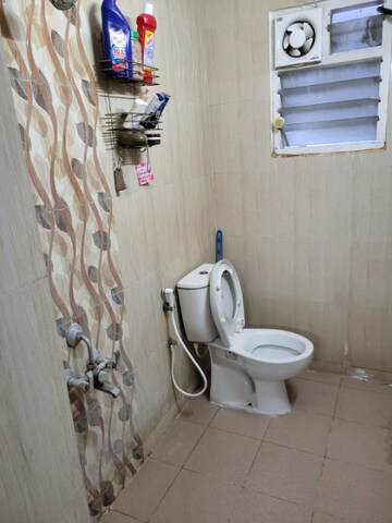 Bathroom in 1.5 BHK Apartment at Amarprakash Temple Wave, Chromepet – for Sale