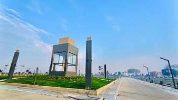  Plot – Exterior View View at Super Corridor - for Sale