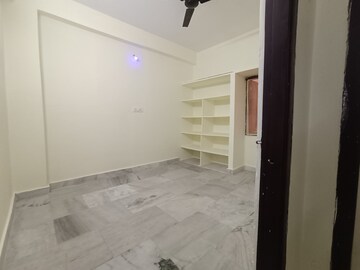 Room in 1 BHK Apartment at Kondapur – for Rent