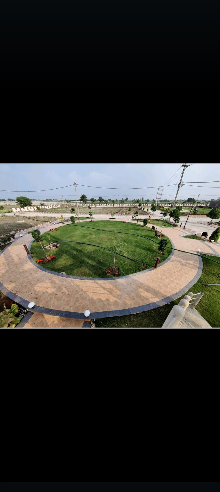 Garden, super corridor  600 Sq.Yd. Plot In Super Corridor Indore 8233132