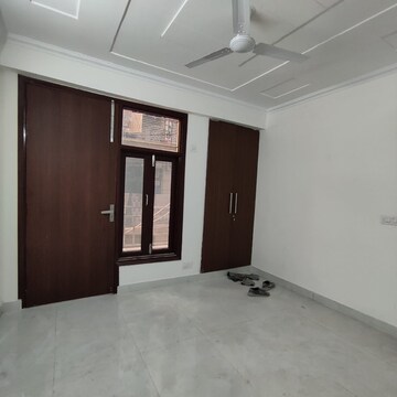 Room in 2 BHK Builder Floor at Chhajjupur – for Rent