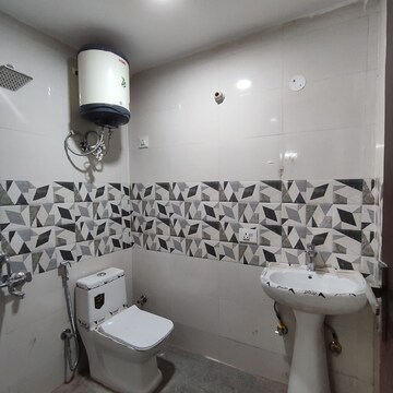 Attached Bathroom in 2 BHK Builder Floor at Chhajjupur – for Rent