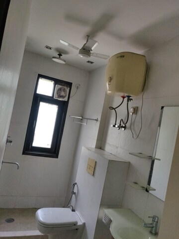 Master Bedroom in 3 BHK Builder Floor at Safdarjang Enclave – for Rent