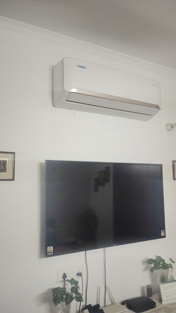 Room in 2 BHK Apartment at Sector 127 – for Rent